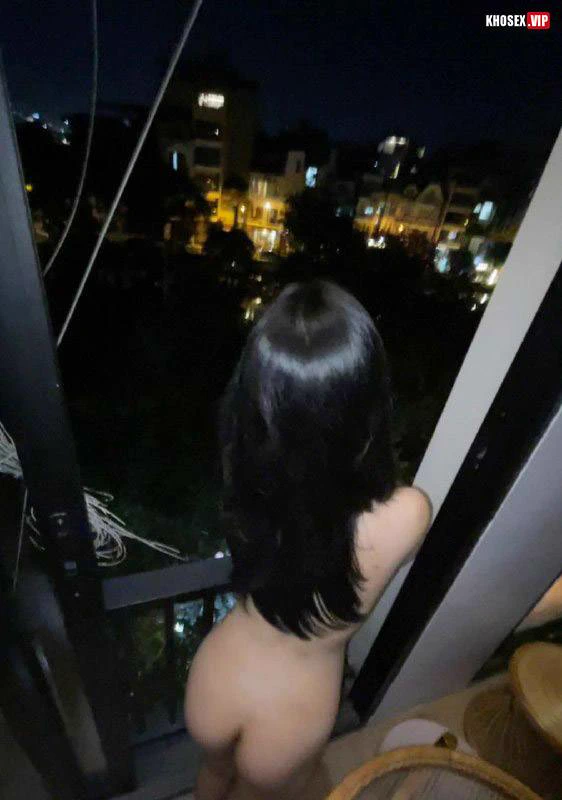 Chịch public chưa đã dẫn em về phòng đụ tiếp (Full Clip + Pic) – Phần 4