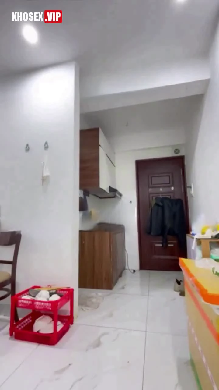 Clip sex HoaNgocLan4444 và anh shipper số hưởng