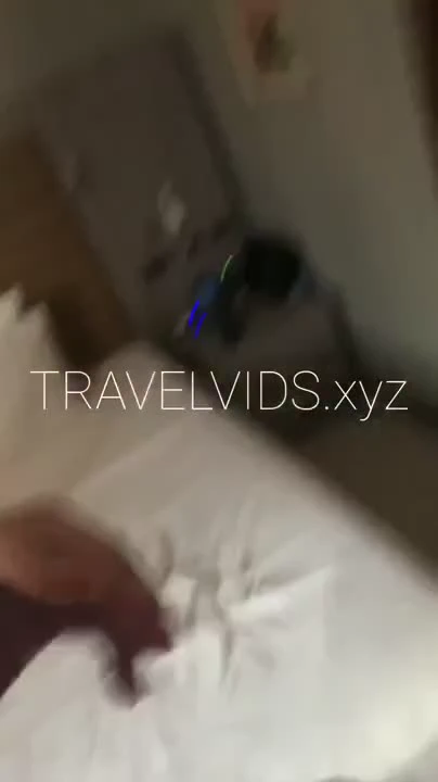 Clip sex Tây trọc Travelvids phá trinh gái Filipina hẹn hò trên Tinder