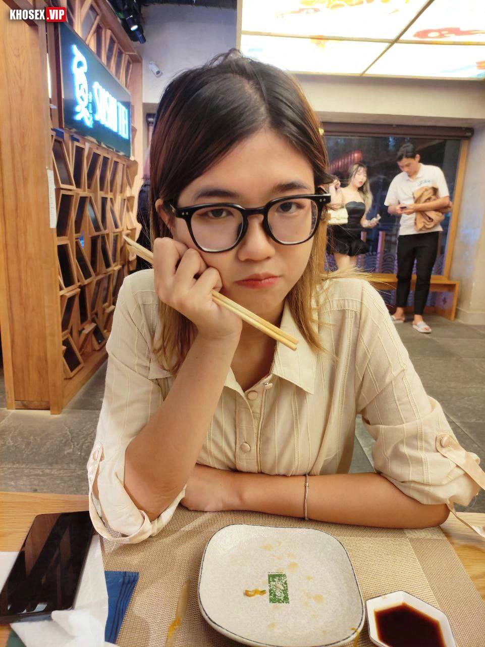 Cu anh dài quá em cưỡi ngựa nứng chịu không nổi – Phần 2