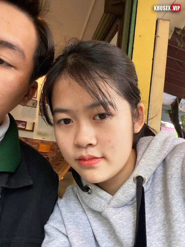 Đang đụ mà em hỏi chồng yêu mình em thôi