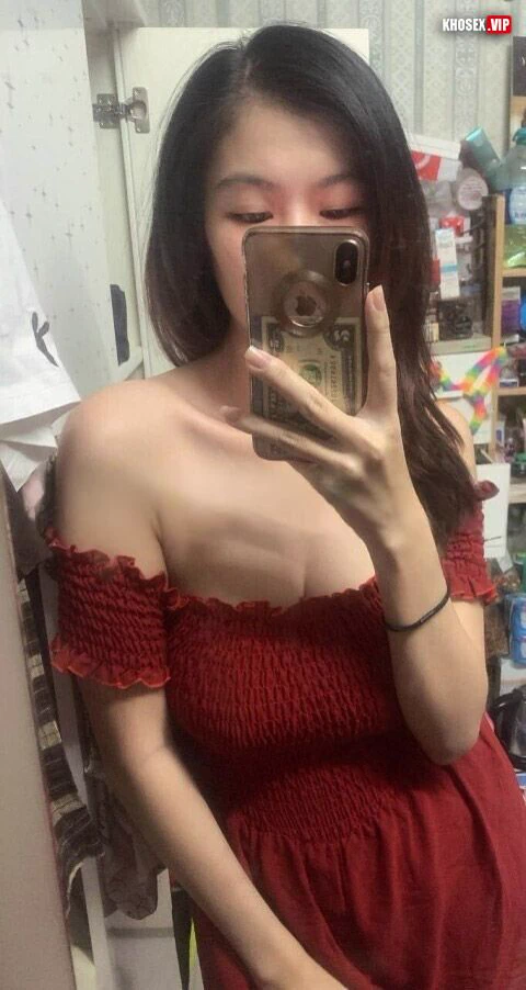 Địt vợ bầu đang cho con bú móc lồn bắn nước tung tóe (Full Clip + Pic)