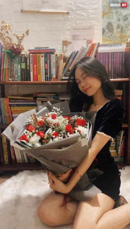 Đụ cả 2 lỗ xuất trong em sinh viên sướng rên rỉ
