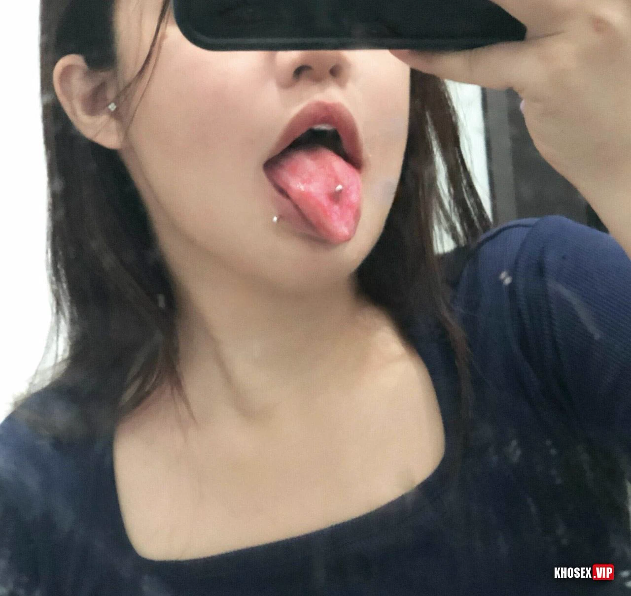 Đụ em mái vừa ngon lại vừa dâm rên la khẩu dâm