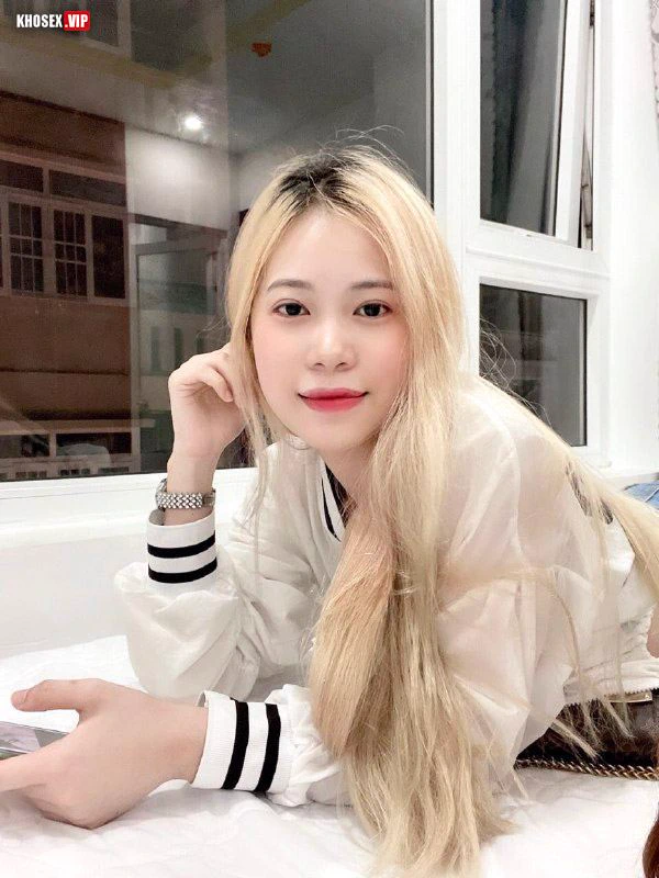 Em gái Việt xinh đẹp làm SGBB cho Tàu Khựa – Phần 2