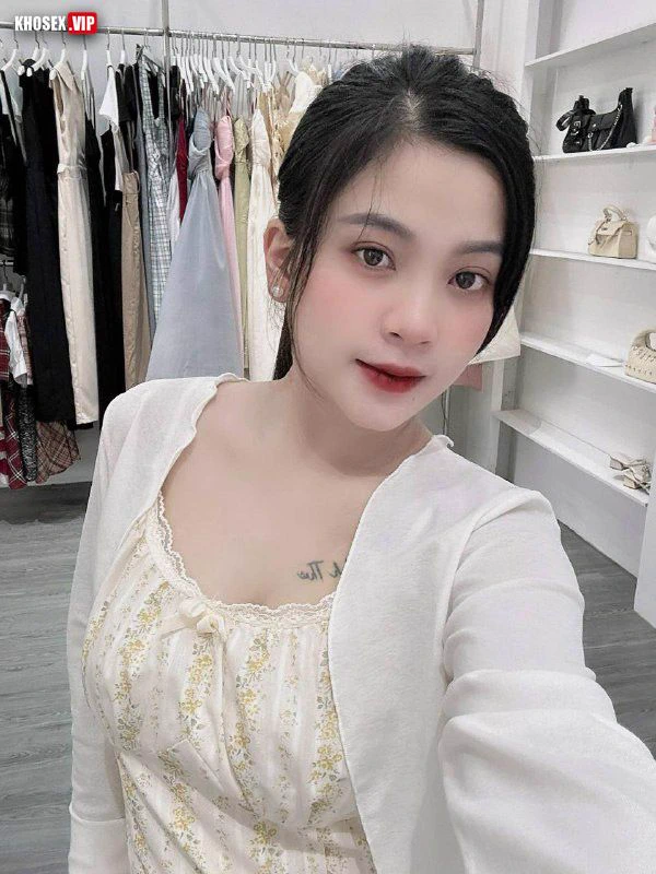 Em người yêu cũ vú bự thích cưỡi ngựa (Full Clip + Pic)