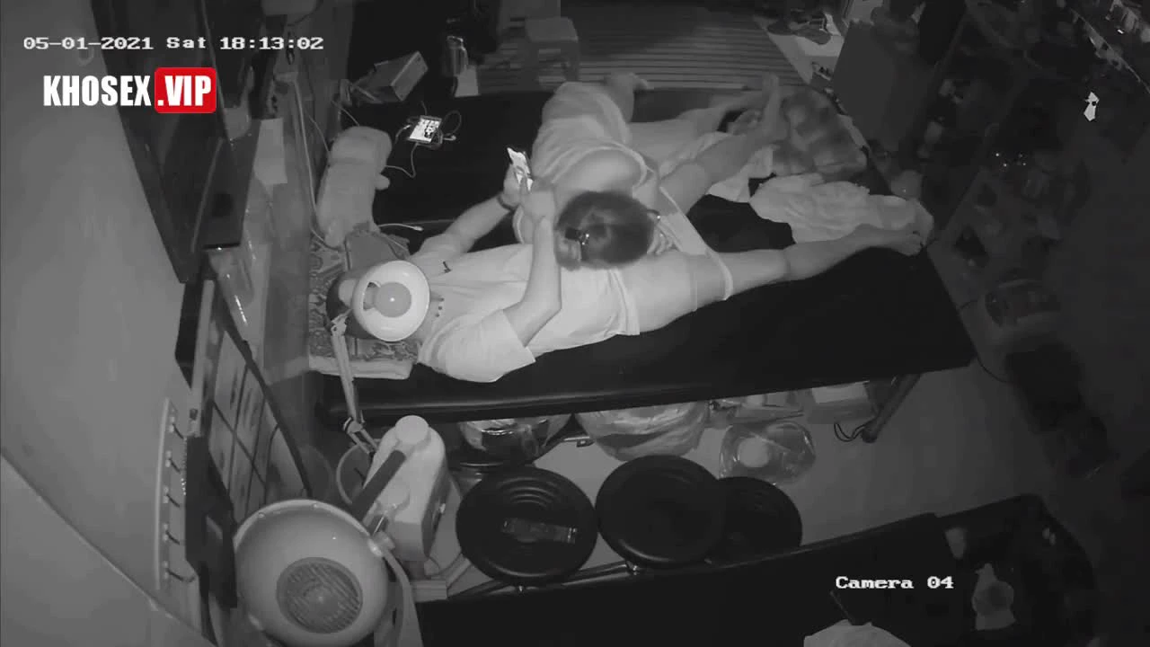 Hack Camera Cặp nam nữ địt nhau trong tiệm hớt tóc gội đầu