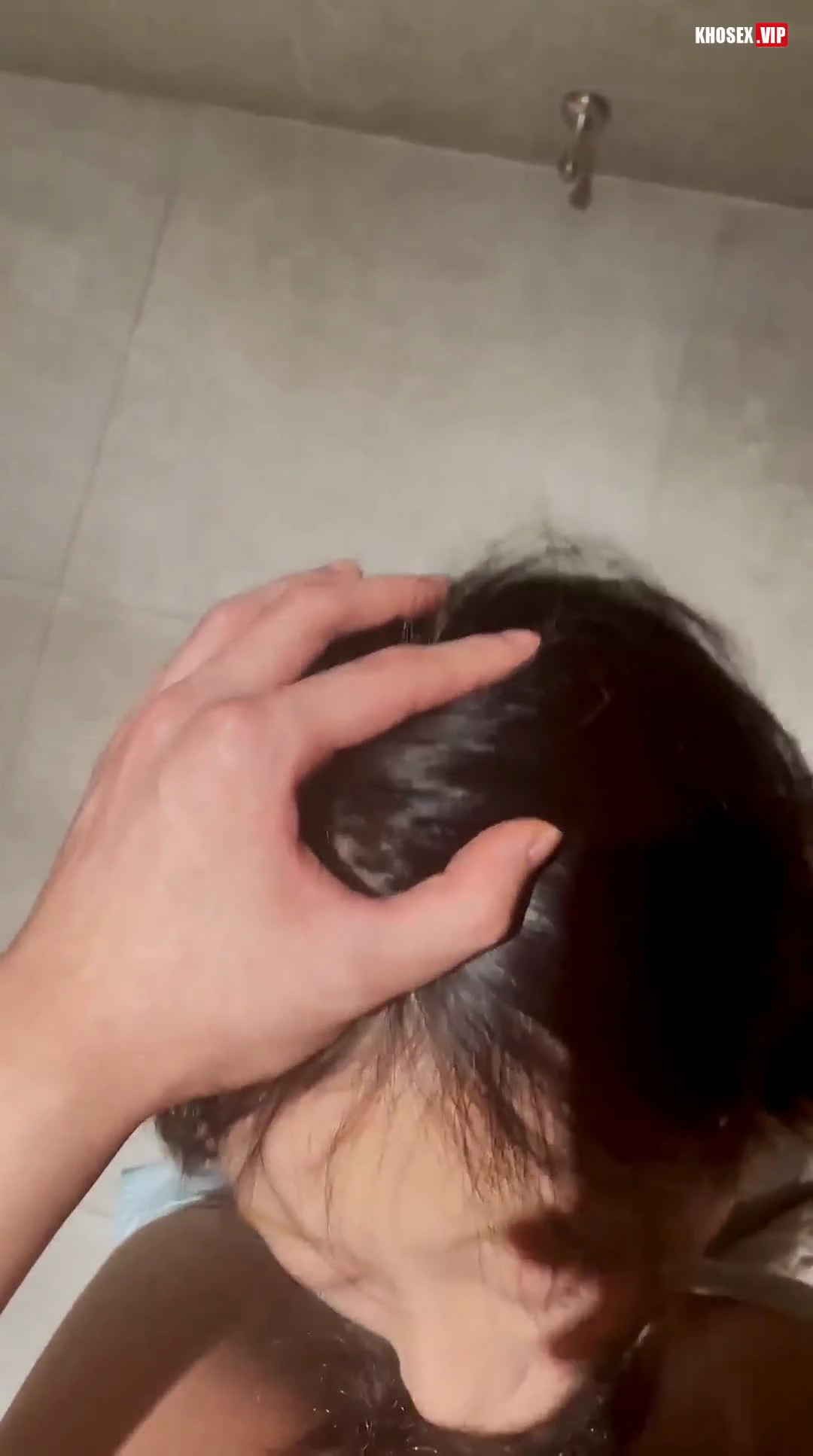 Hai em học sinh đụ nhau trong WC công cộng xuất trong