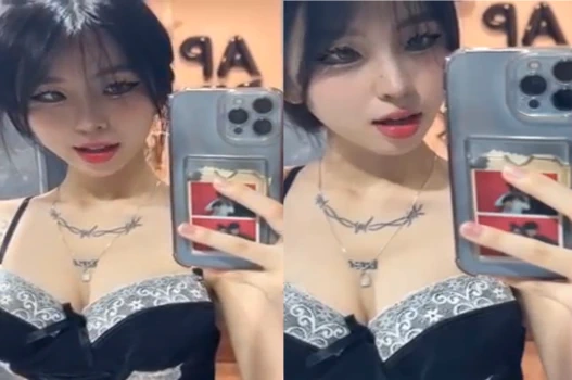 Ảnh đại diện Uyên Trang lộ clip siêu dâm